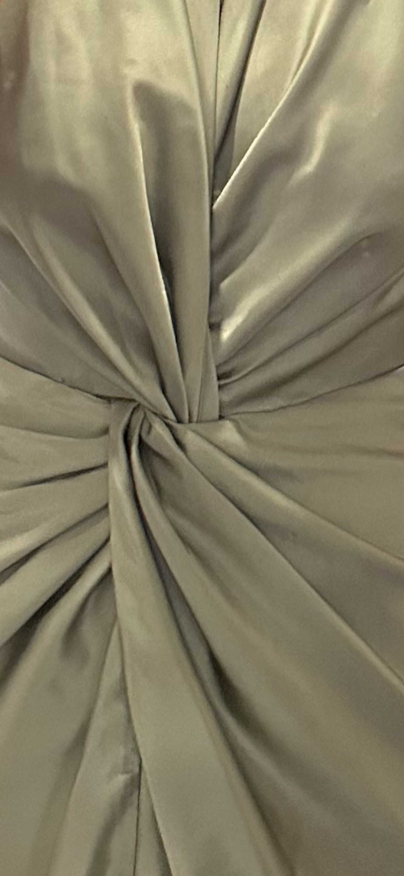 Maè sage green front knot twist dress