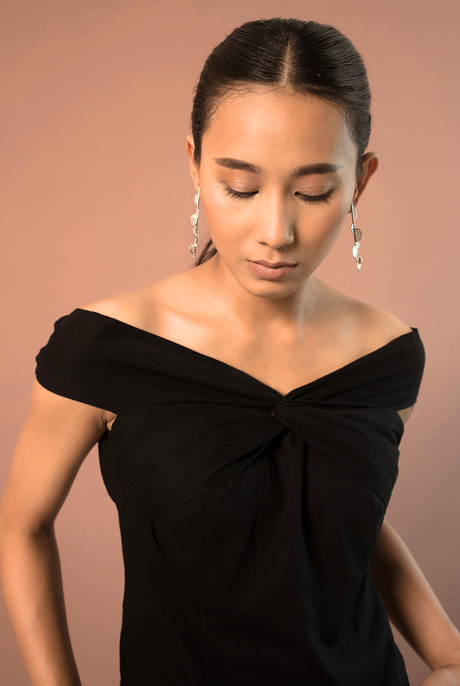Delilah premium cotton black off-shoulder front twist top